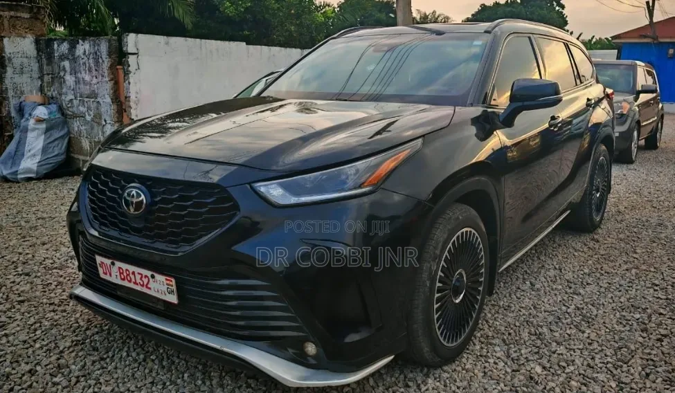 Toyota Highlander 2022 Blue