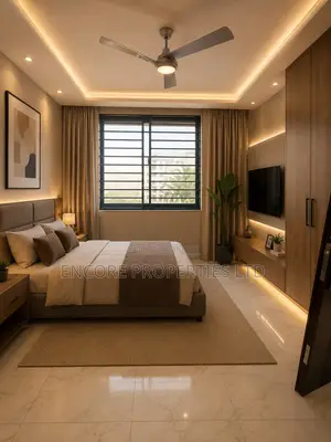 6bdrm Apartment in School Junction for sale