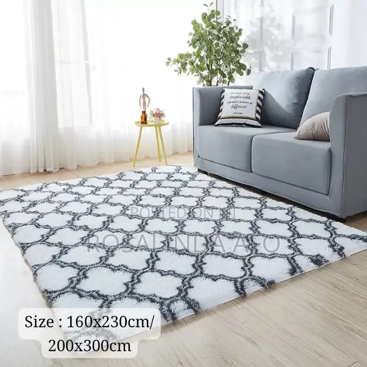Nice Fluffy Carpet 200by 300