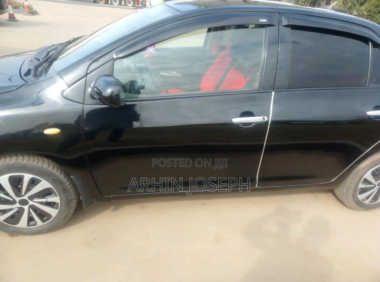 Toyota Yaris 2010 Black