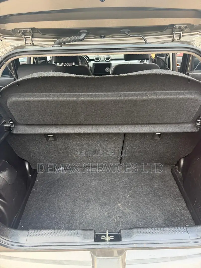 Suzuki Swift 2024 Brown