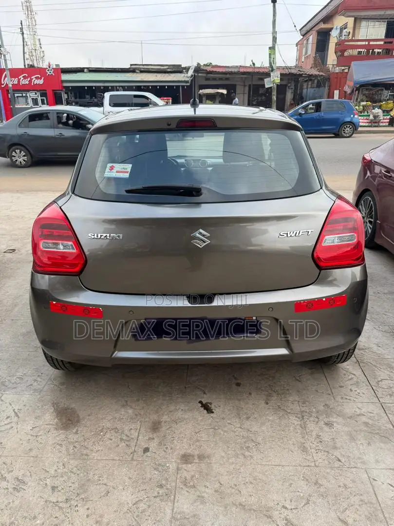 Suzuki Swift 2024 Brown