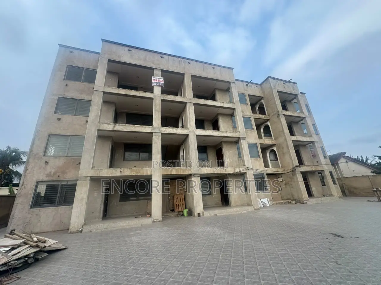 Furnished 2bdrm Apartment in School Junction, Ashaley Botwe for sale