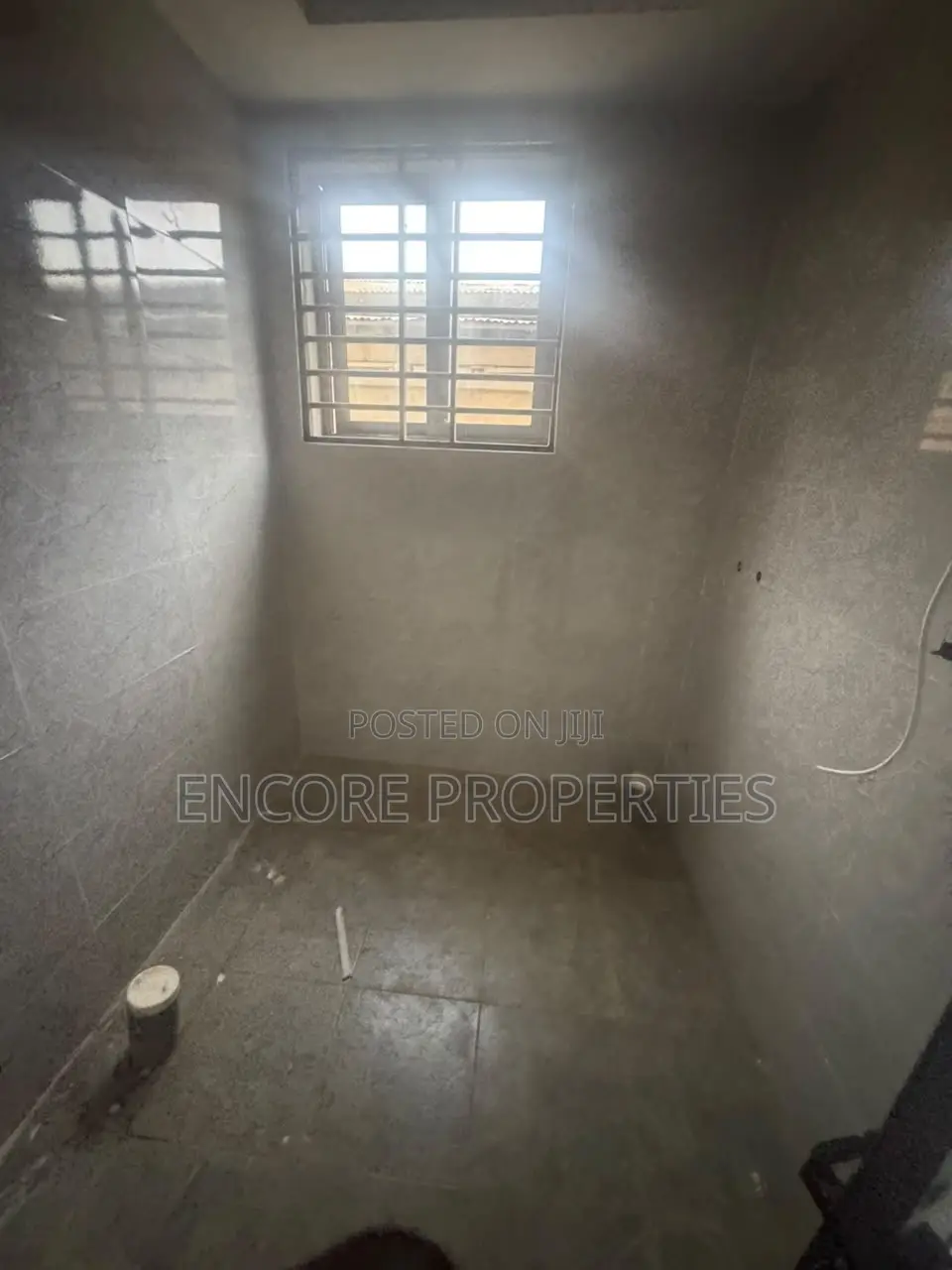 Furnished 2bdrm Apartment in School Junction, Ashaley Botwe for sale