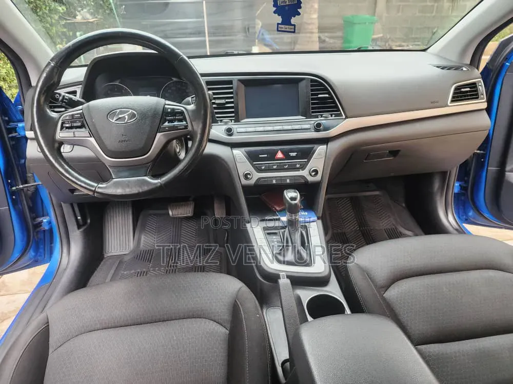 Hyundai Elantra for Rent