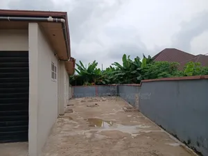 4bdrm House in Born To Pray Estate, Ejisu-Juaben Municipal for rent