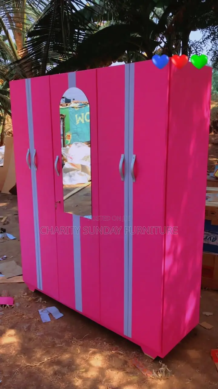 PINKIE furniture. Slide Photos