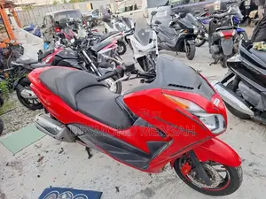 Honda Forza 2012 Red