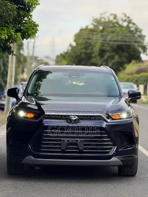 Toyota Grand Highlander XLE AWD 2024 Blue