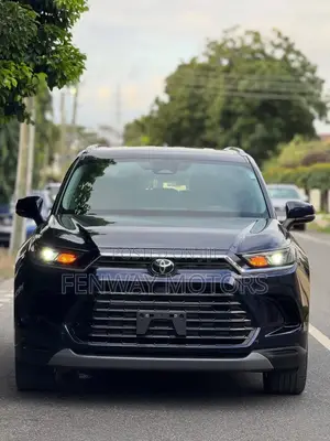 Toyota Grand Highlander XLE AWD 2024 Blue