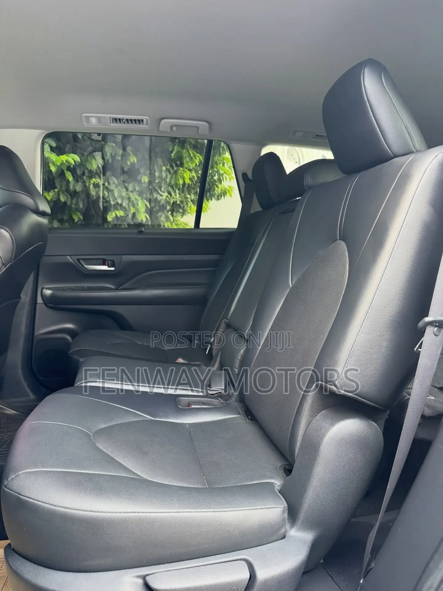 Toyota Grand Highlander XLE AWD 2024 Blue