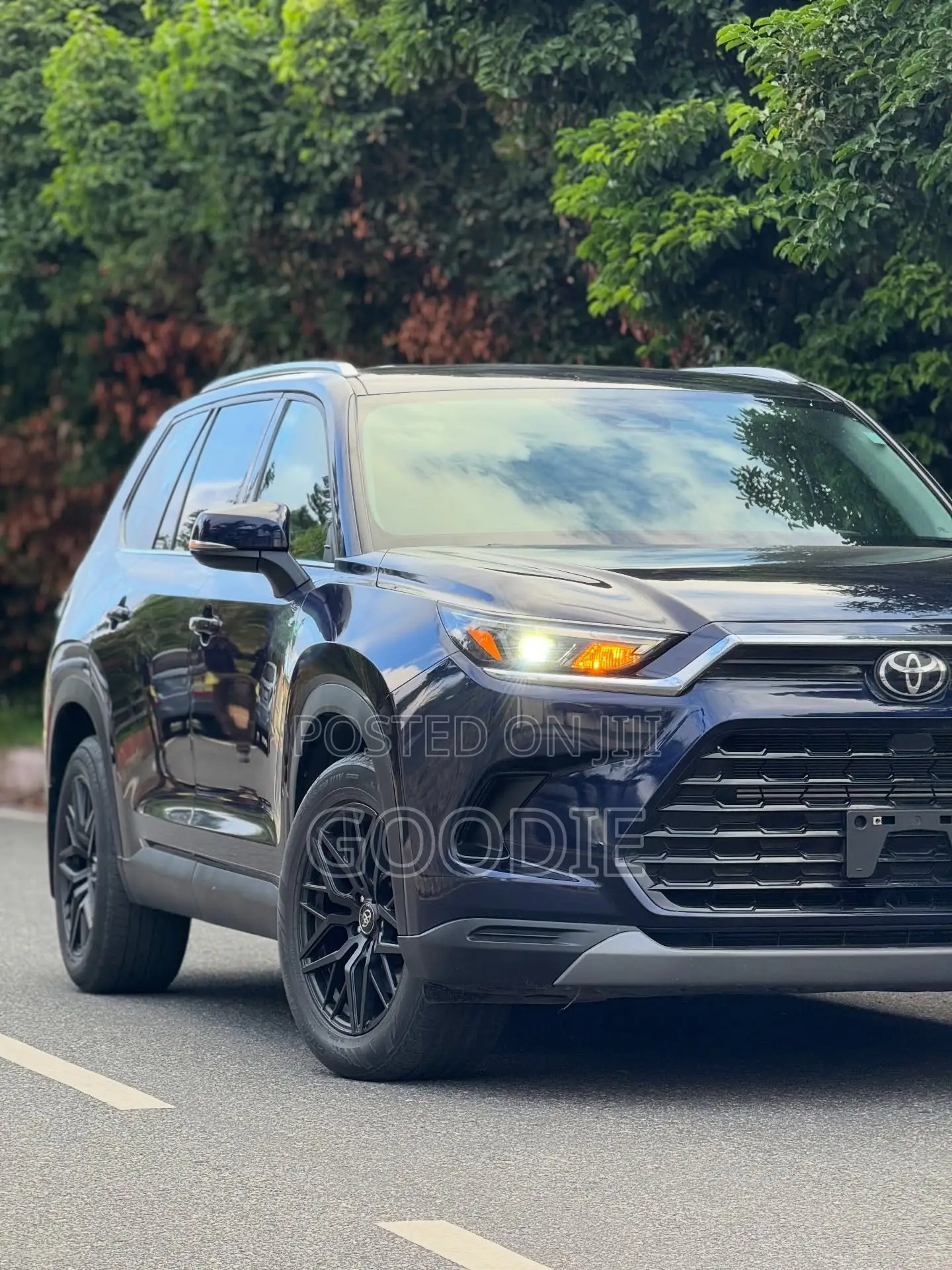 Toyota Grand Highlander XLE AWD 2024 Blue