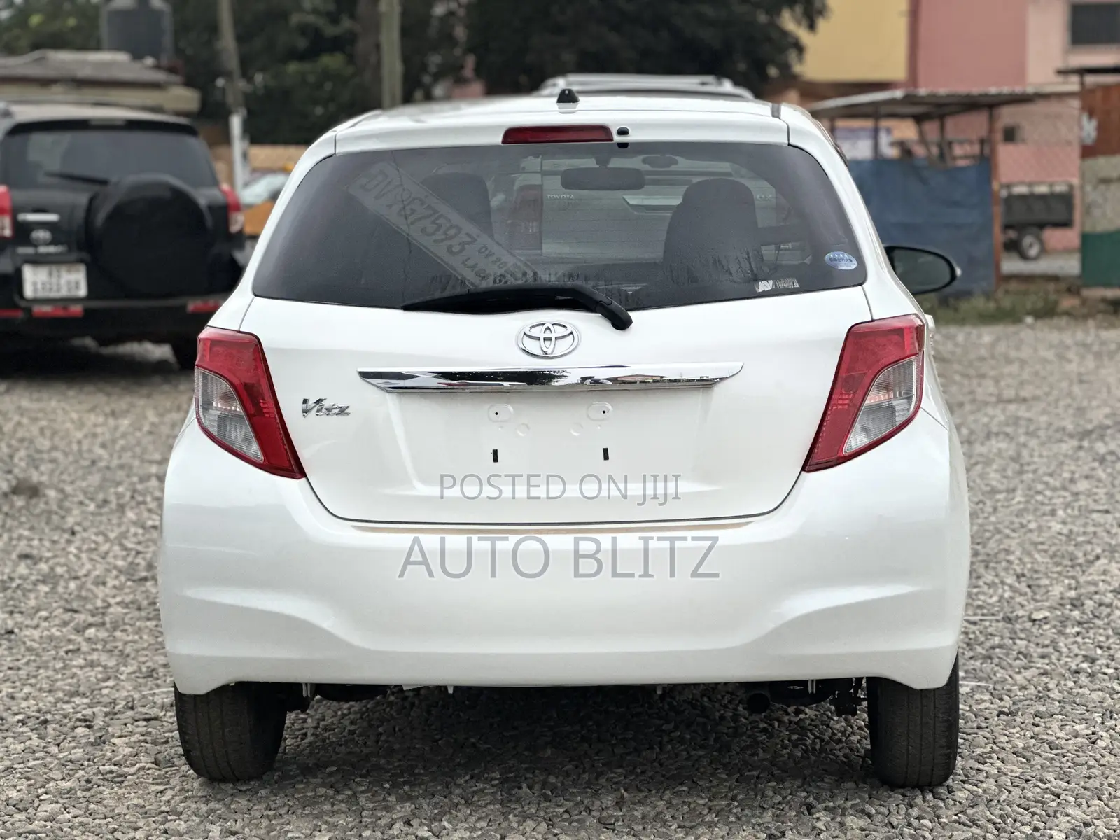 Toyota Vitz 2012 White