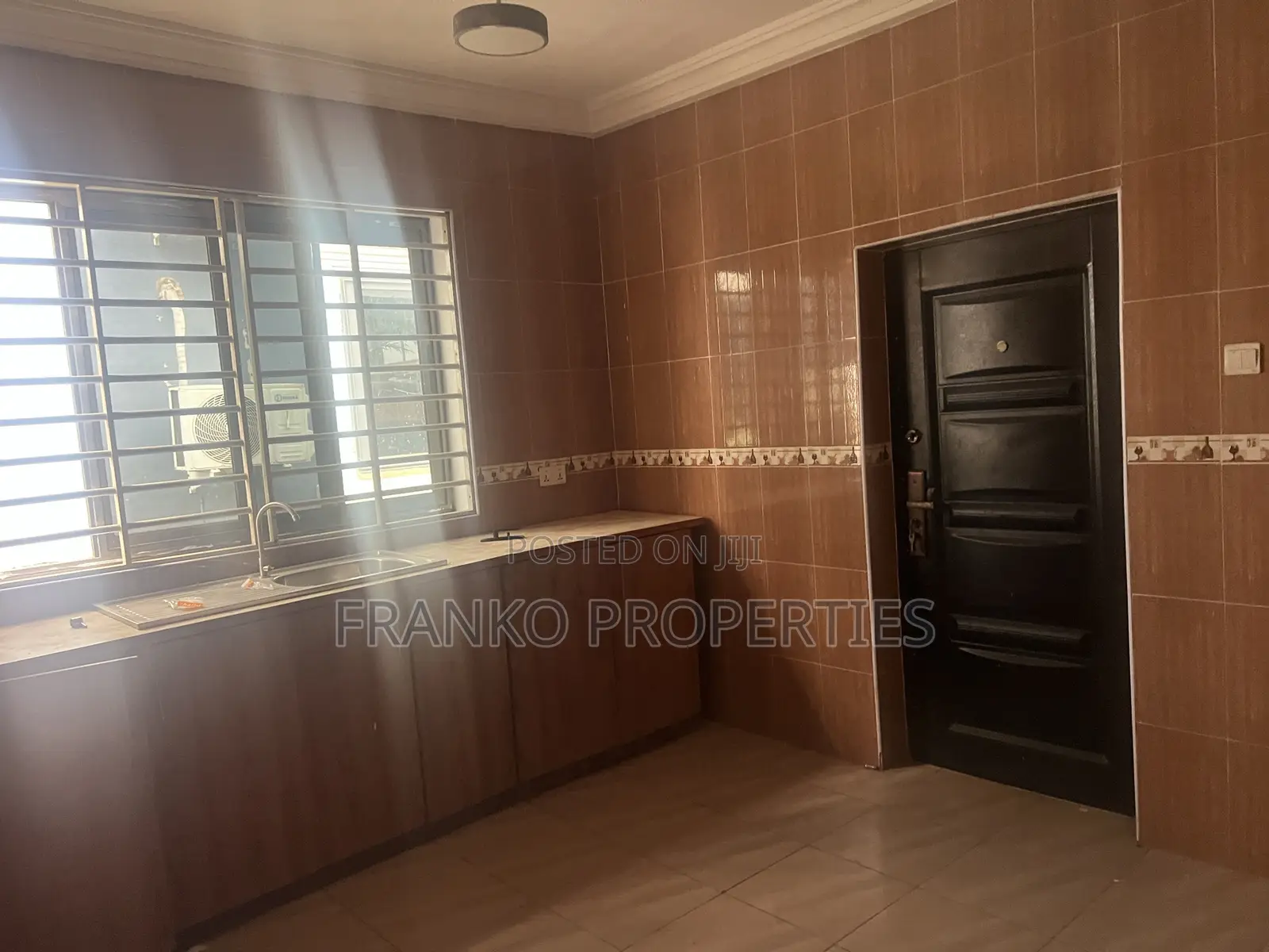 3bdrm House in Franko Properties, Little Roses Area for rent