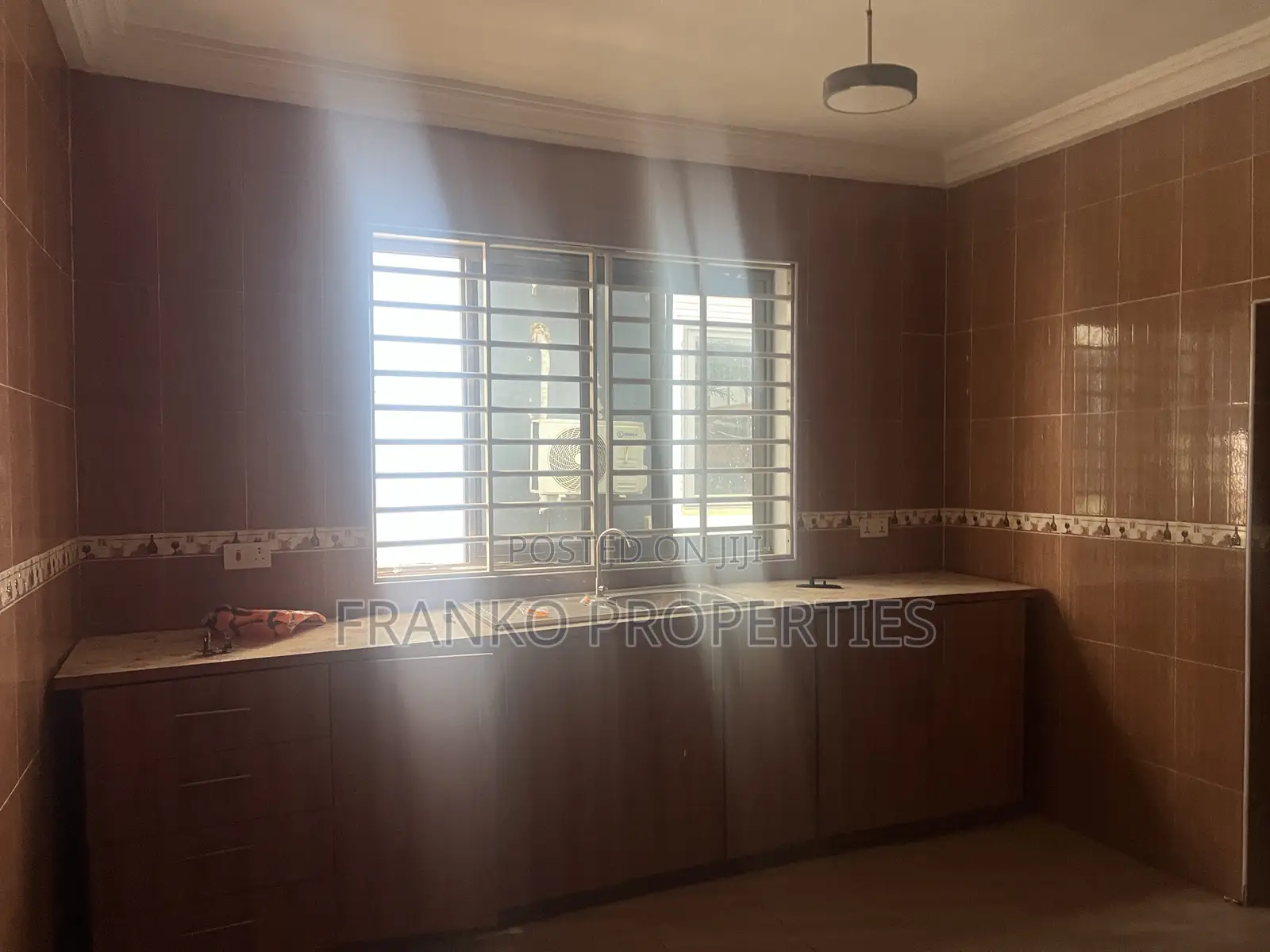 3bdrm House in Franko Properties, Little Roses Area for rent