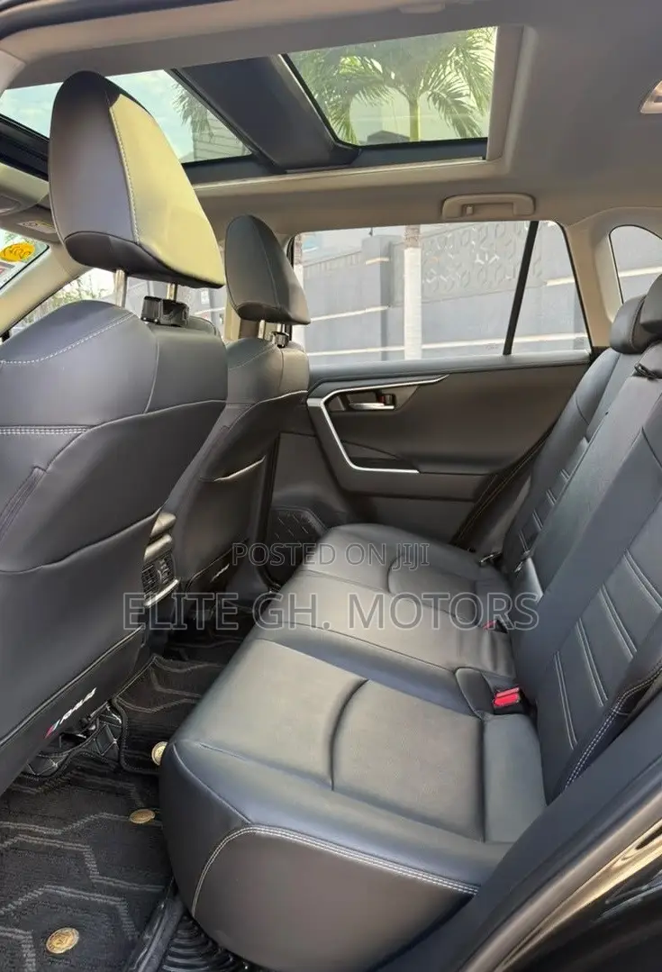 Toyota RAV4 2023 Black
