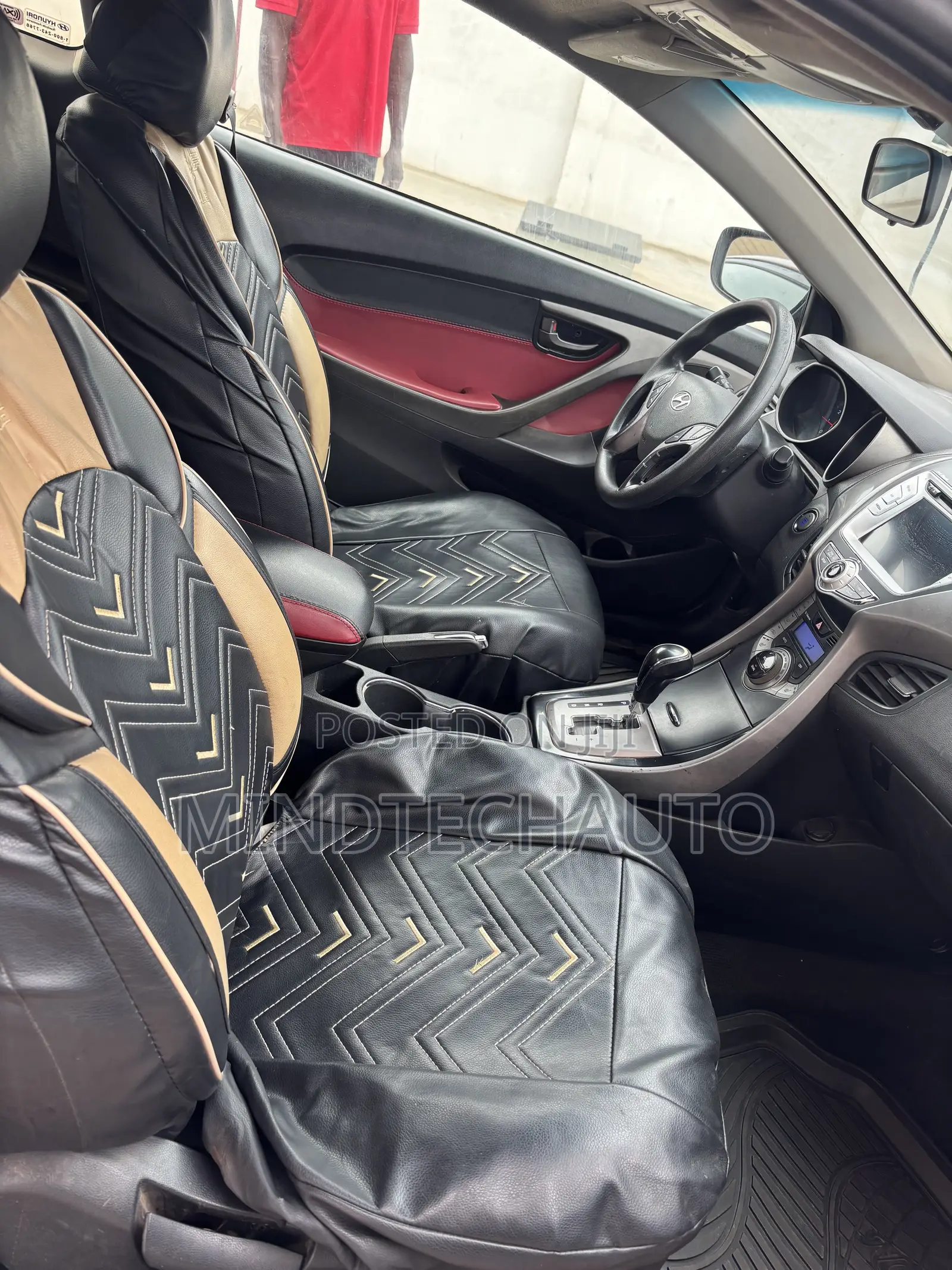 Hyundai Elantra Limited Sedan FWD (1.8L 4cyl 6A) 2013 Brown