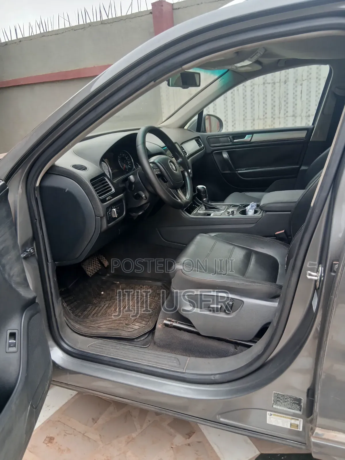 Volkswagen Touareg 2014 Brown