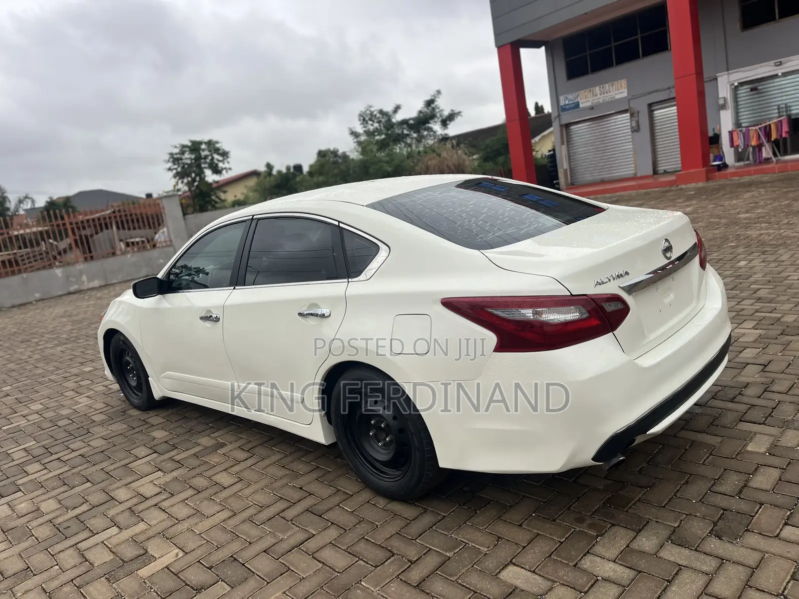 Nissan Altima 2.5 SV 2018 White