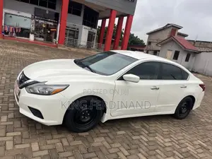 Nissan Altima 2.5 SV 2018 White