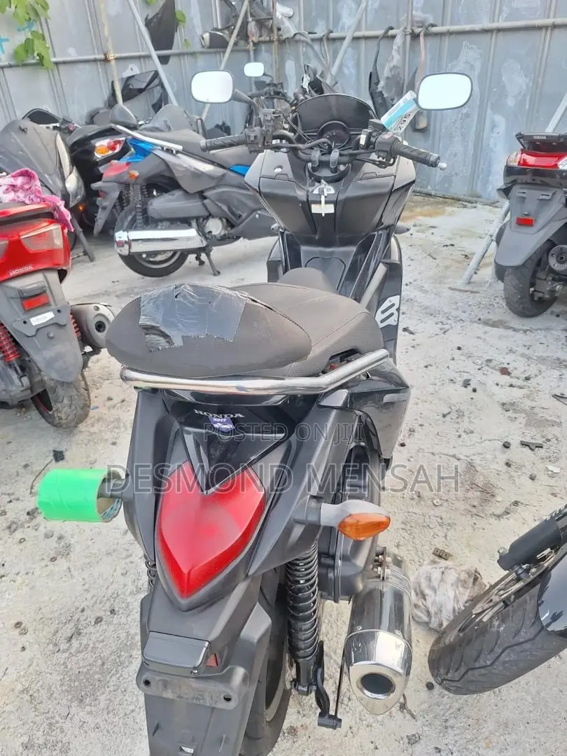 Honda Forza 2011 Black
