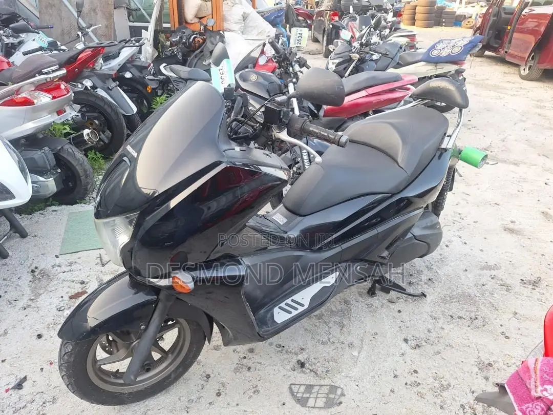 Honda Forza 2011 Black