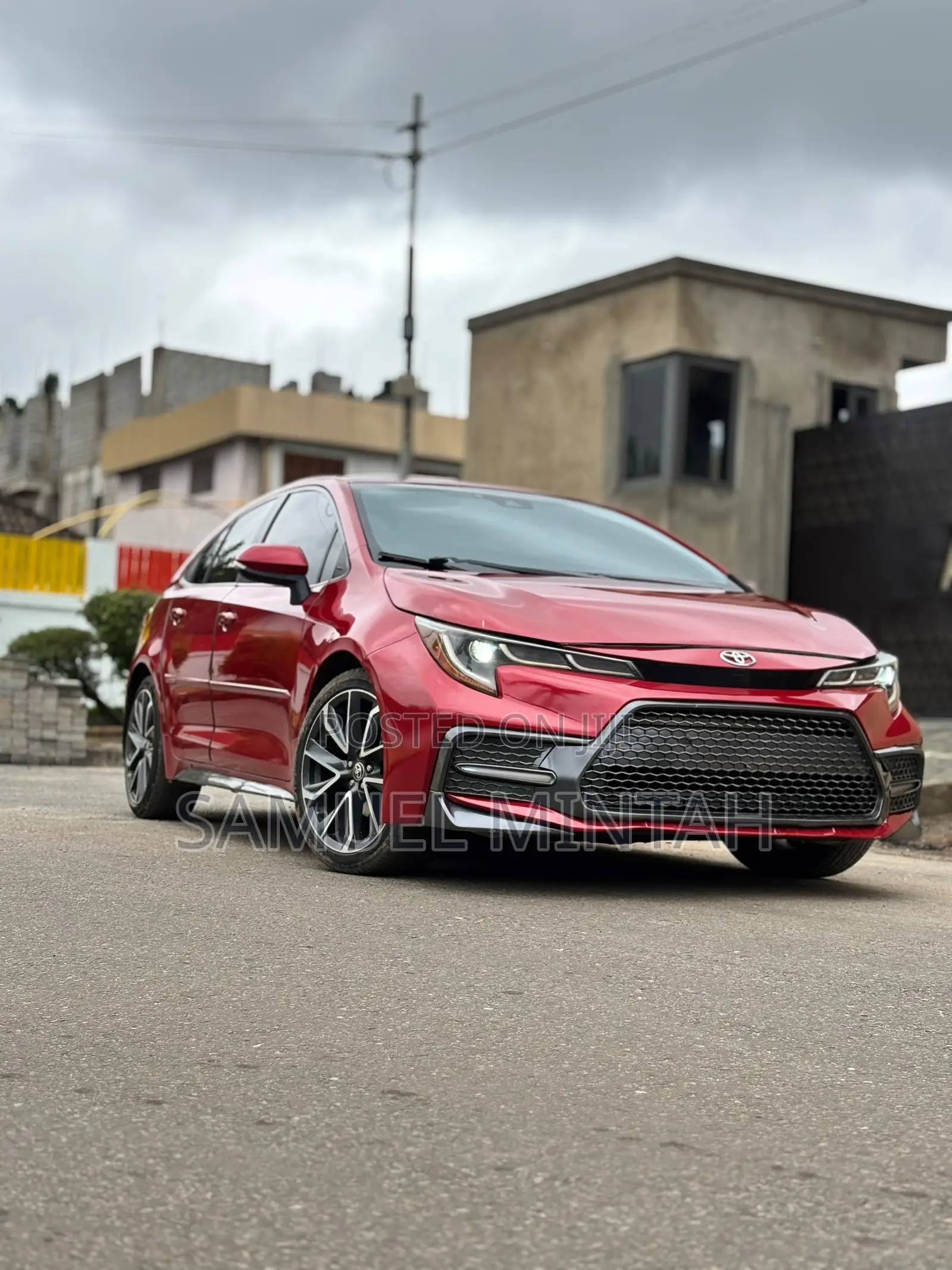 Toyota Corolla SE 2020 Red