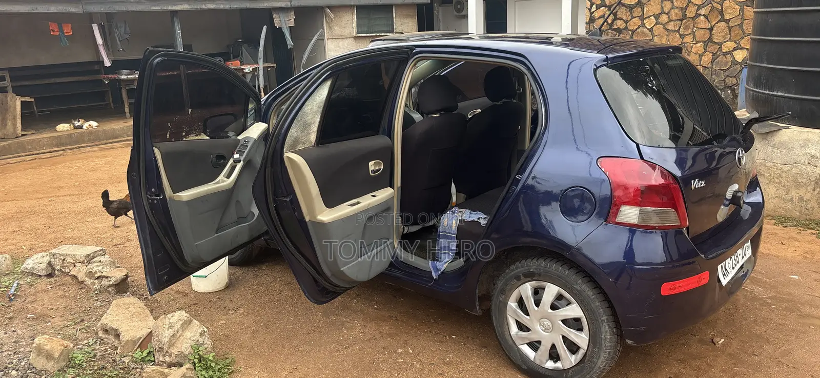 Toyota Vitz 2010 Blue