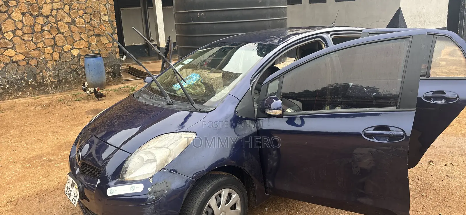Toyota Vitz 2010 Blue