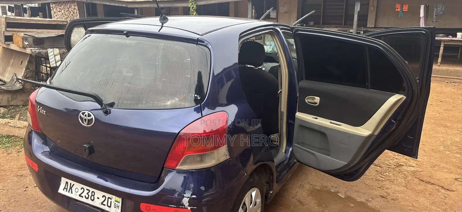 Toyota Vitz 2010 Blue