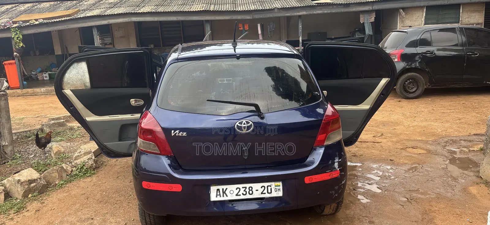 Toyota Vitz 2010 Blue