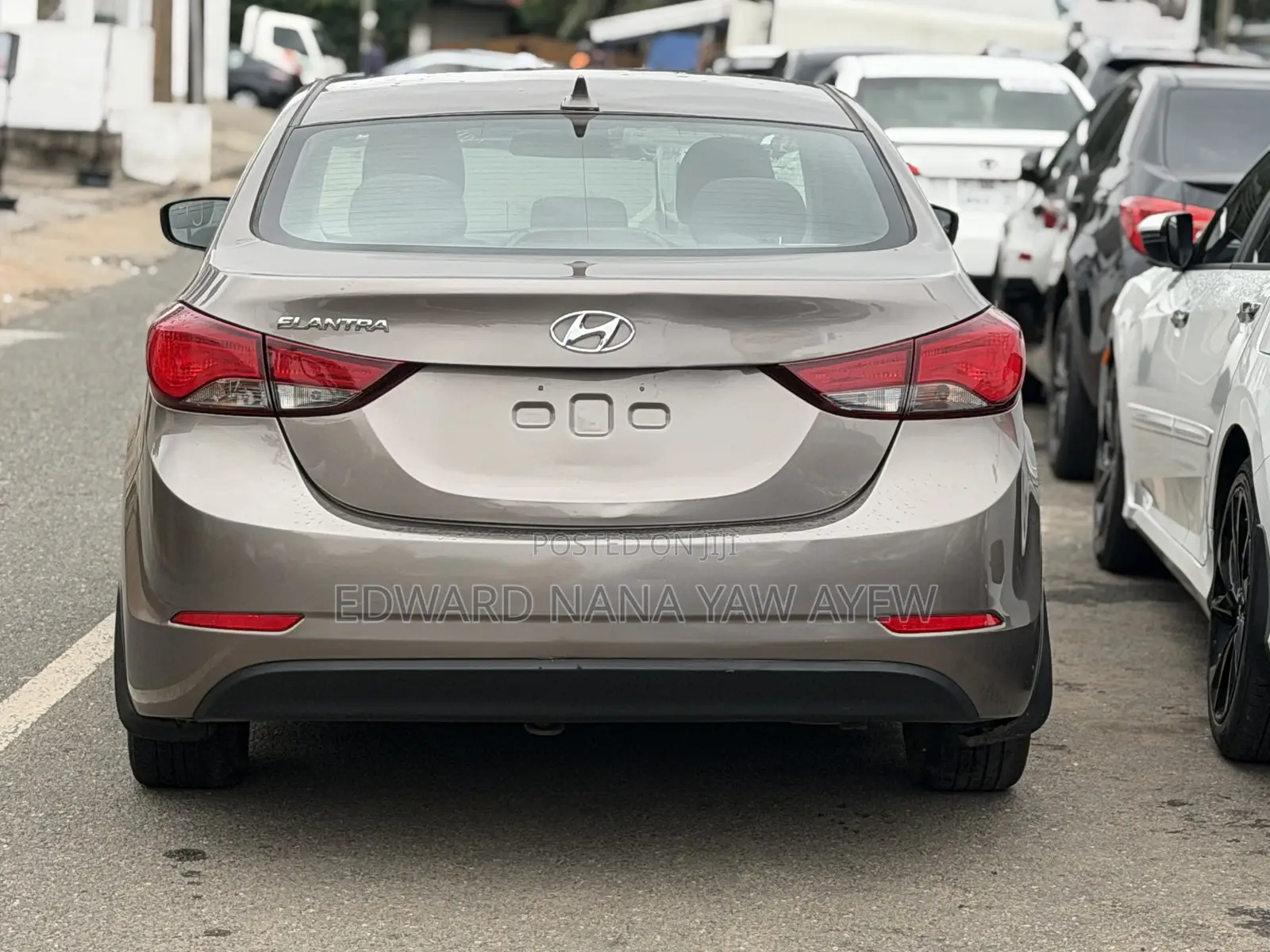 Hyundai Elantra 2016 Gold