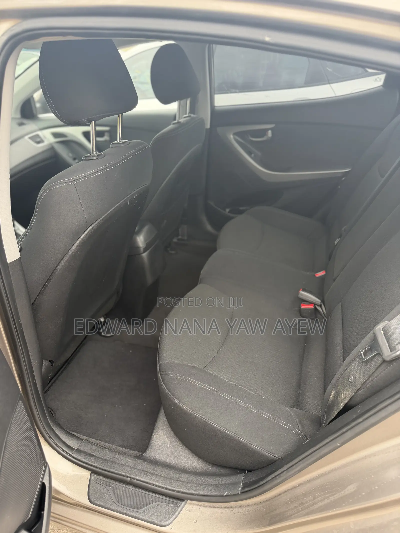 Hyundai Elantra 2016 Gold