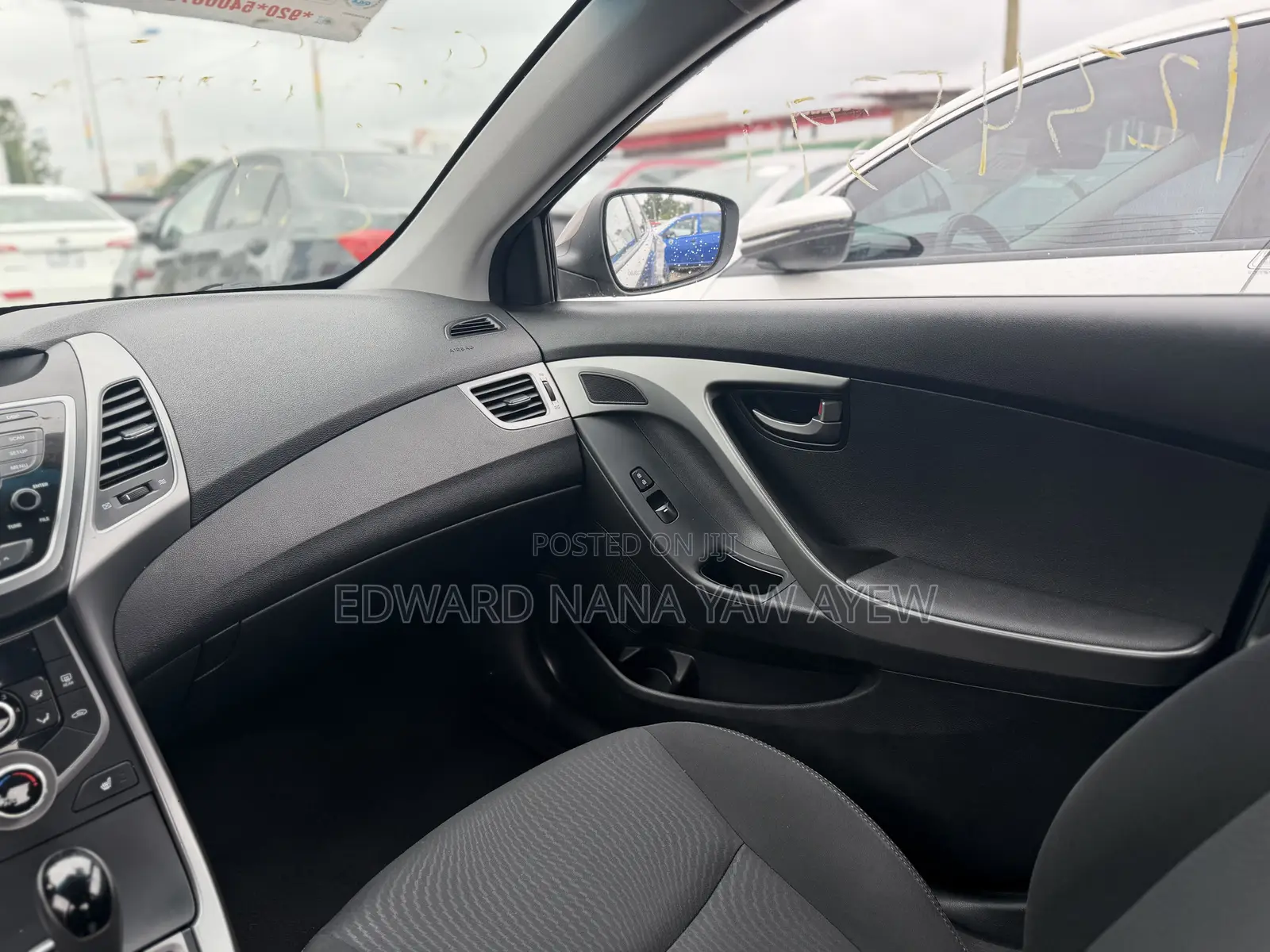 Hyundai Elantra 2016 Gold