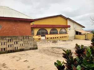 Furnished 6bdrm House in Medoma, Afigya-Kwabre for sale