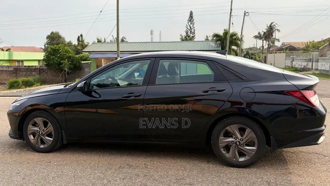 Hyundai Elantra 2022 Black