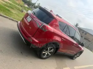 Toyota RAV4 XLE AWD (2.5L 4cyl 6A) 2016 Red