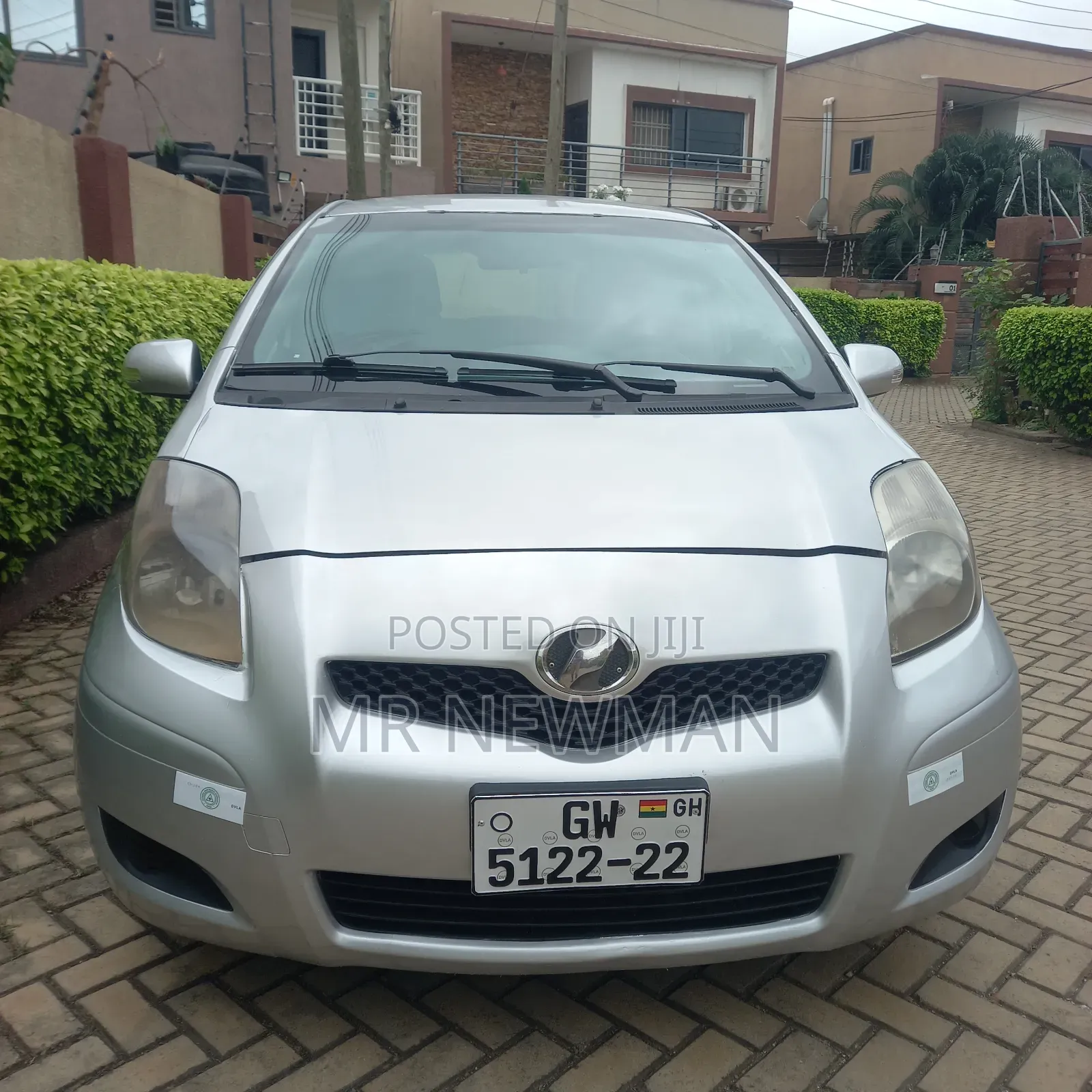 Toyota Vitz 1.3 AWD 5dr 2010 Silver