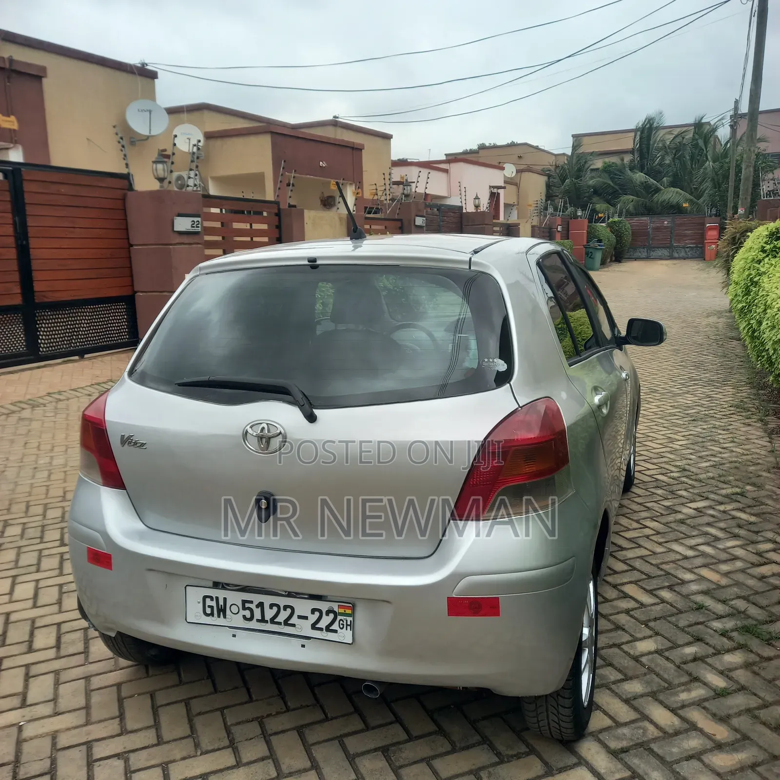 Toyota Vitz 1.3 AWD 5dr 2010 Silver