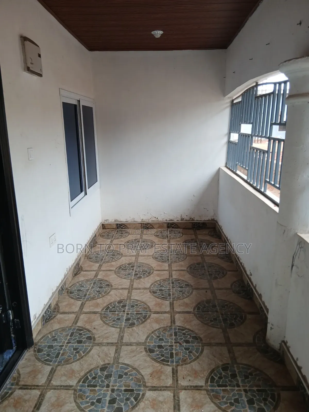 2bdrm Apartment in Born To Pray Estate, Ejisu-Juaben Municipal for rent