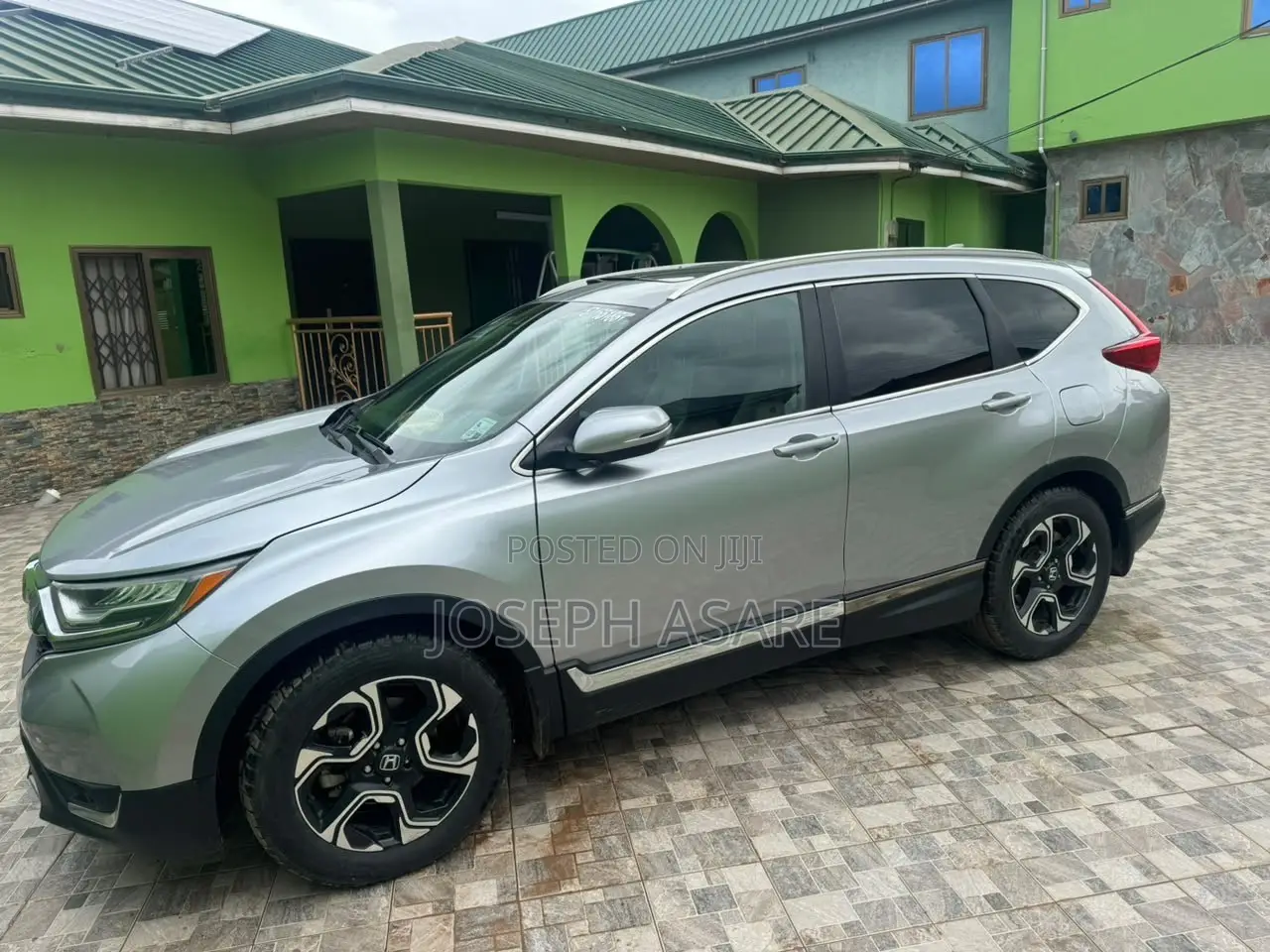Honda CR-V Touring 4dr SUV (1.5L 4cyl CVT) 2017
