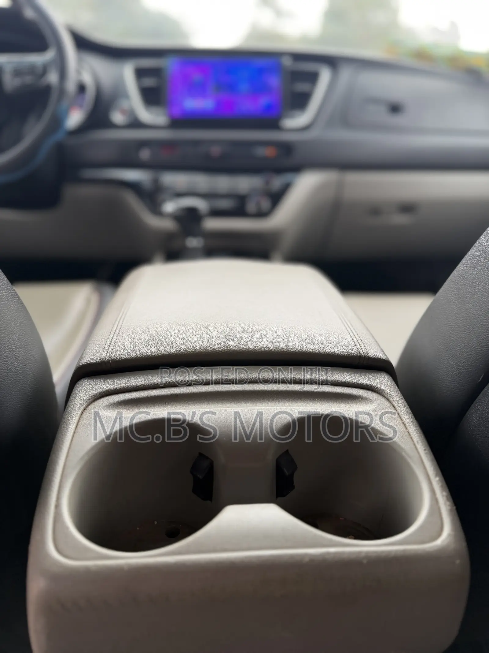 Kia Sedona 2018 White