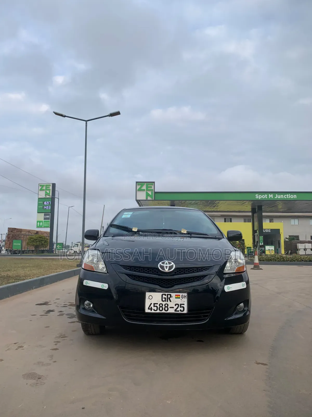 Toyota Yaris 2010 Black