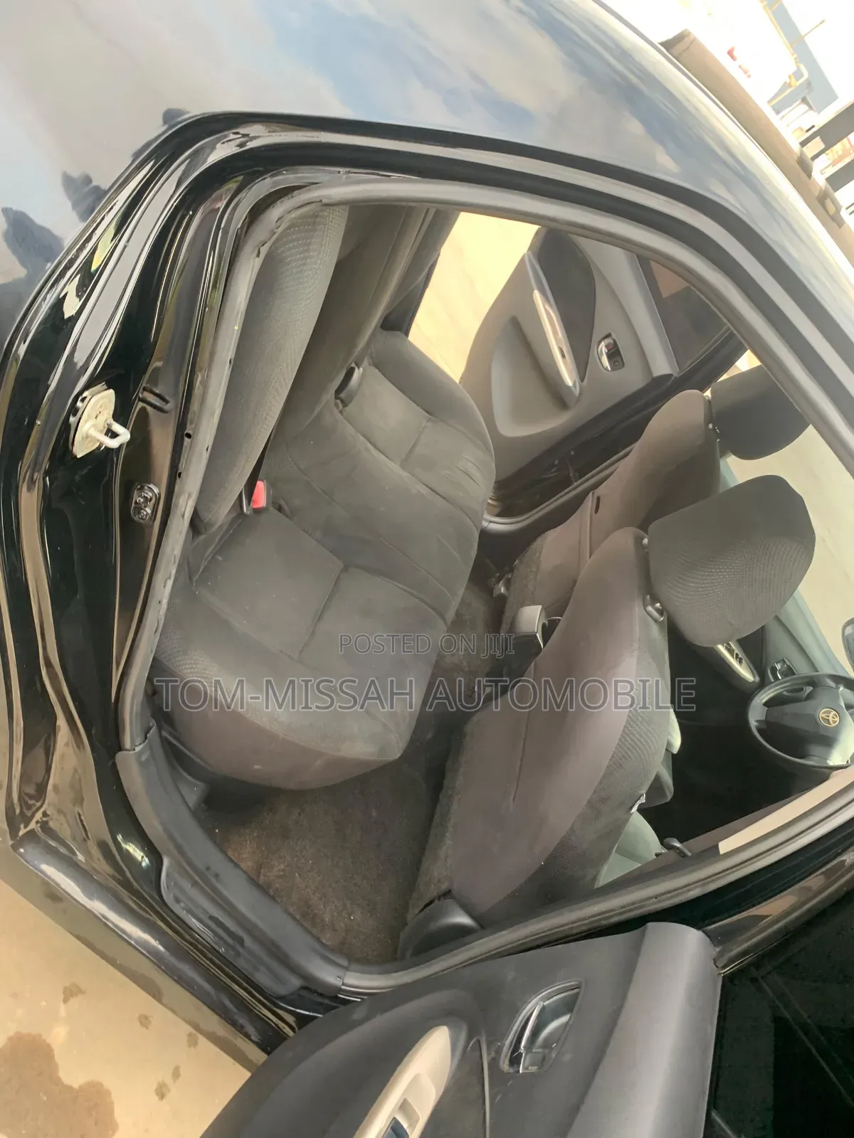 Toyota Yaris 2010 Black
