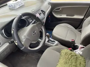Kia Morning 2016 Red