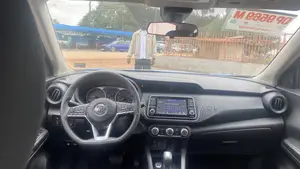 Nissan Kicks 2021 Blue