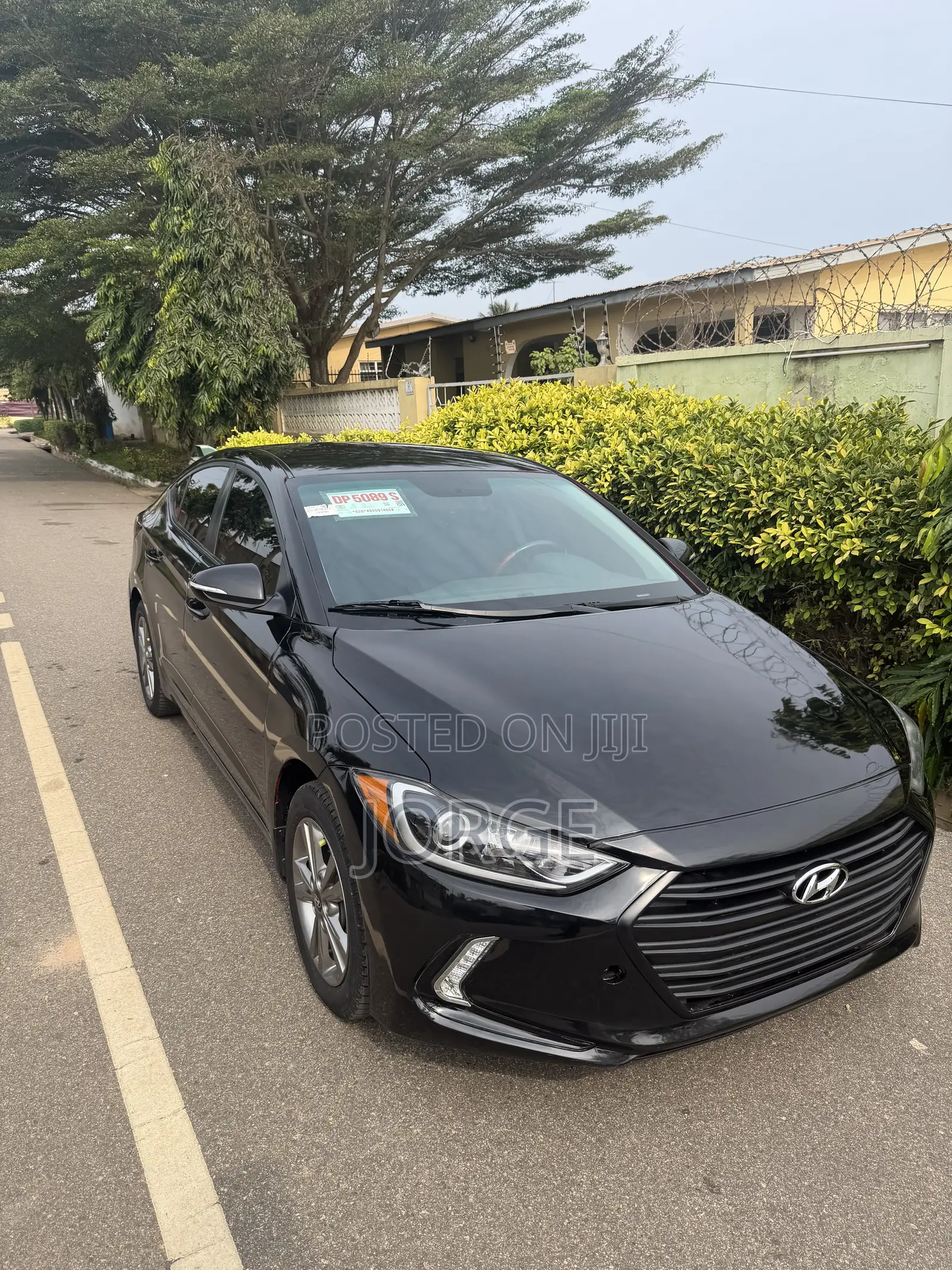 Hyundai Elantra SE Sedan FWD (2.0L 4cyl 6M) 2017 Black
