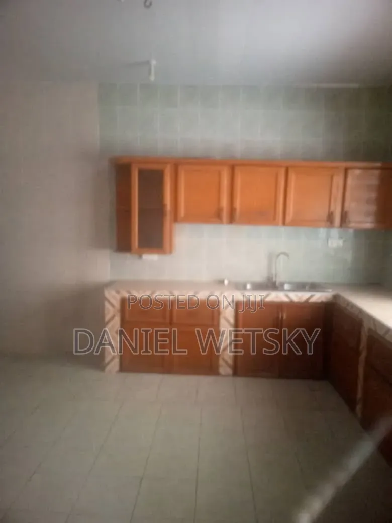 3bdrm Apartment in Lapaz, Hong Kong for rent