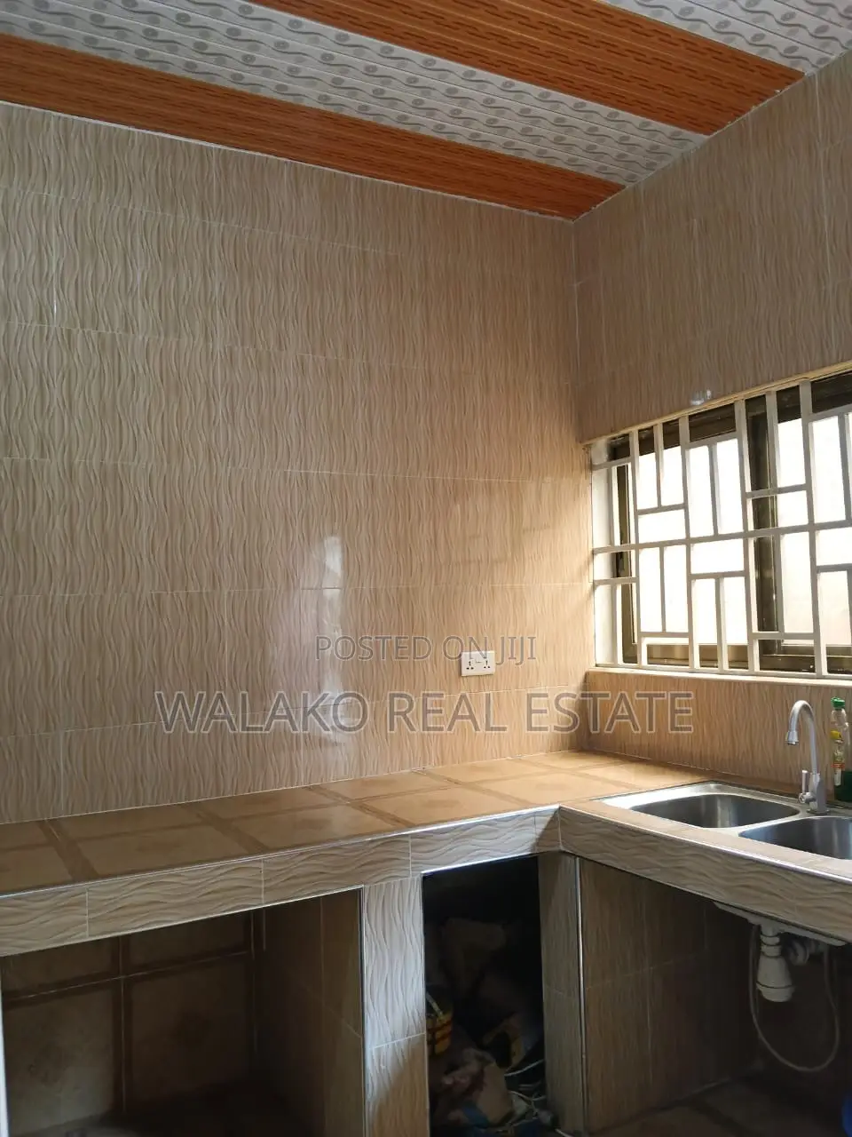 3bdrm House in Ablekuma for rent
