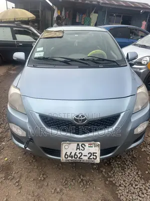 Toyota Belta 2012 Blue